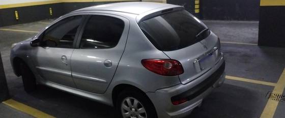 PEUGEOT 207 1.4 XR 8V FLEX 4P MANUAL PEUGEOT 207 1.4 XR 8V FLEX 4P MANUAL